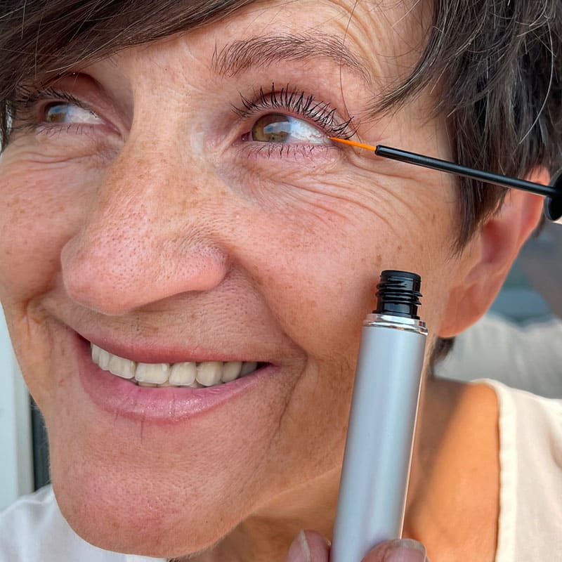 Pro-Age Ögonfransserum.